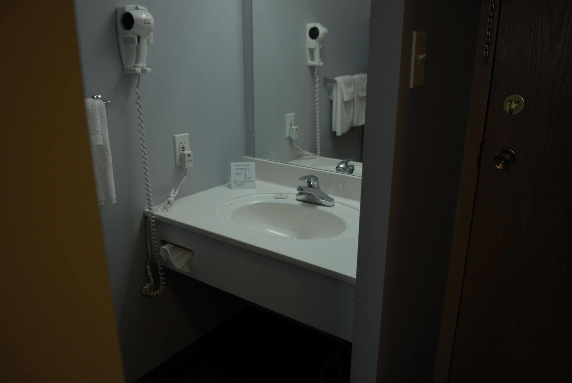 St Christopher'S Hotel Channel-Port-aux-Basques Extérieur photo